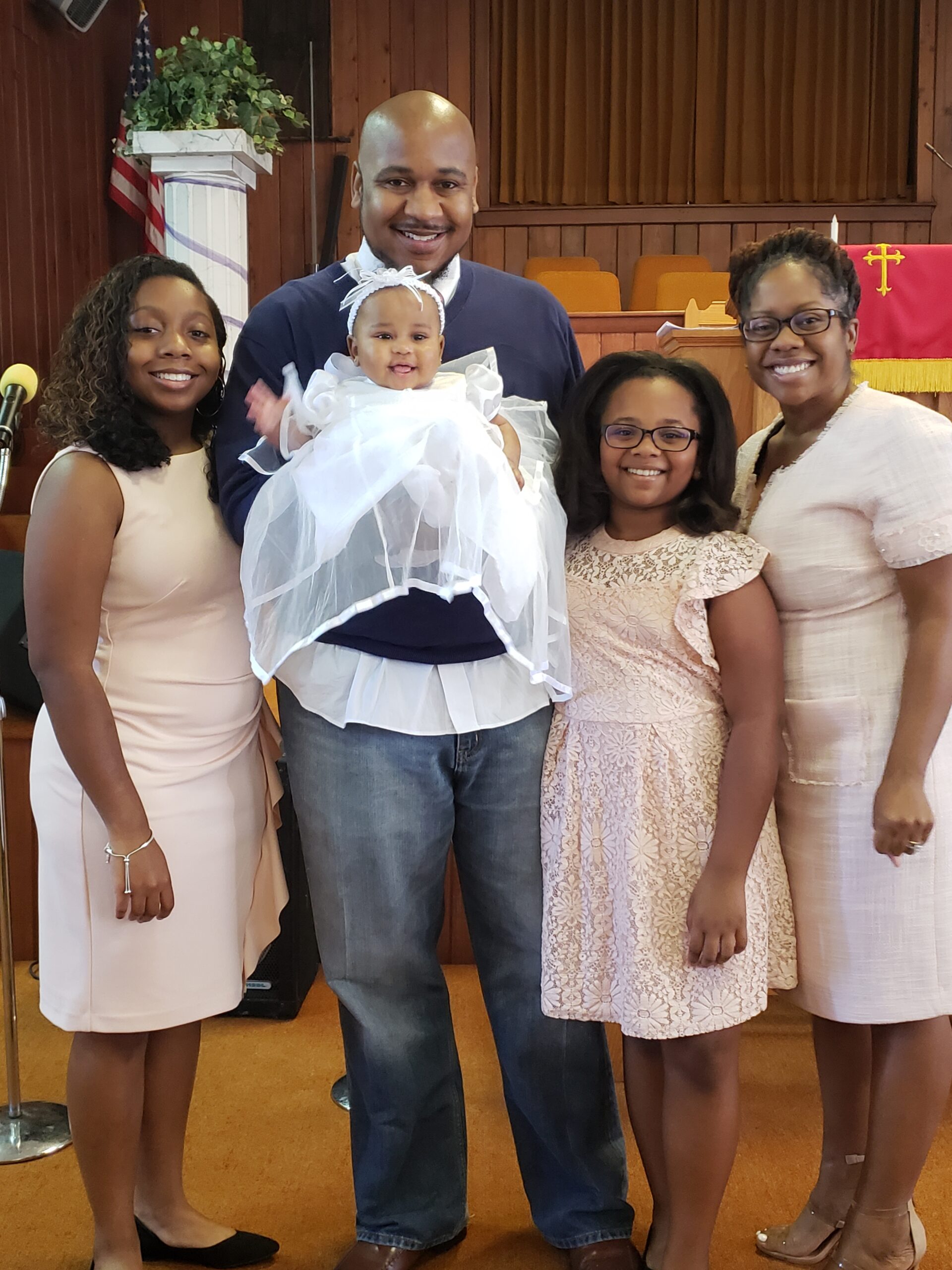Latrese Thomas and her family (Photo courtesy of Latrese Thomas)